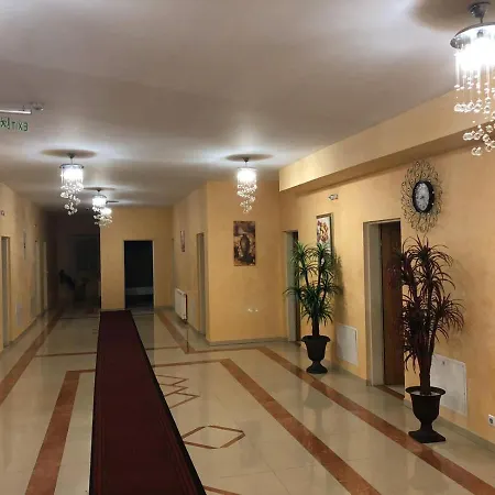 Ξενοδοχείο Yal & Restaurant